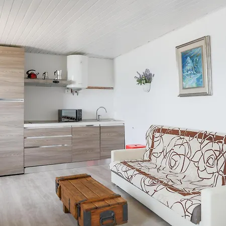 Mini Magic By Design Varenna