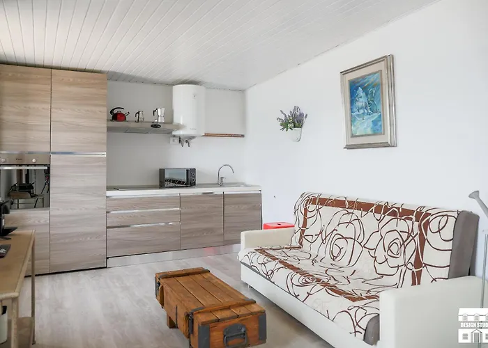 Mini Magic By Design Varenna